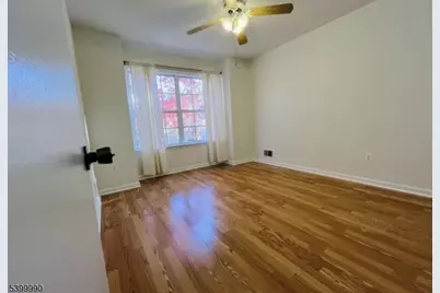 15 Weatherhill Rd, Hamburg, NJ 07419 - Photo 8