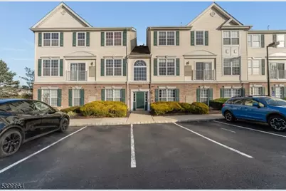 66 Limerick Ln, Lopatcong Township, NJ 08865 - Photo 1