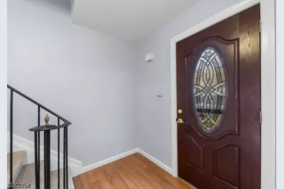 46 Dorchester Ct, Hillsborough Township, NJ 08844 - Photo 2