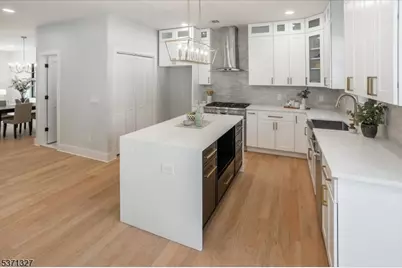 111 N Summit Ave, Chatham, NJ 07928 - Photo 12