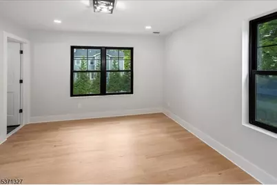 111 N Summit Ave, Chatham, NJ 07928 - Photo 26