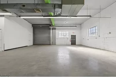 16 Van Wettering Pl, Hackensack, NJ 07601 - Photo 12