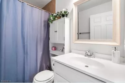 127 Stratford Dr, Nutley, NJ 07110 - Photo 16