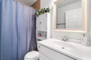 127 Stratford Dr, Nutley, NJ 07110 - Photo 16