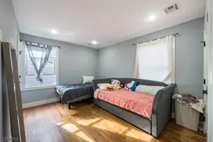 346 Tucker Ave, Union Township, NJ 07083 - Photo 16