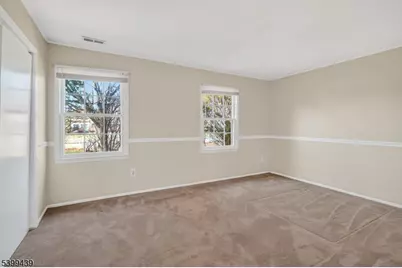 17 Londonderry Dr, Raritan Township, NJ 08822 - Photo 14
