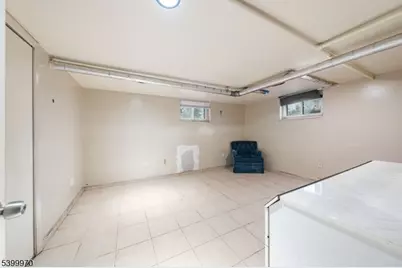 160 W Colfax Ave, Roselle Park, NJ 07204 - Photo 18