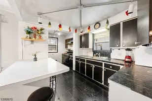 160 W Colfax Ave, Roselle Park, NJ 07204 - Photo 4