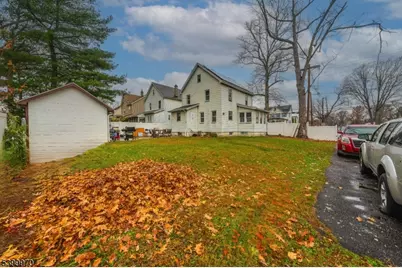 160 W Colfax Ave, Roselle Park, NJ 07204 - Photo 8