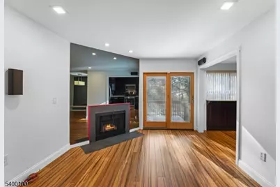 13 Jill Ct, Franklin Township, NJ 08873 - Photo 4