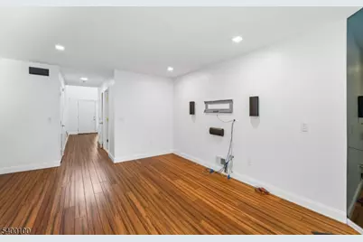 13 Jill Ct, Franklin Township, NJ 08873 - Photo 8