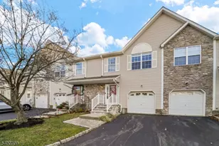 13 Jill Ct, Franklin Township, NJ 08873 - Photo 2