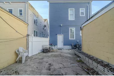 89 Sheridan St, Irvington, NJ 07111 - Photo 2