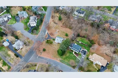 1098 Sunny Slope Dr, Mountainside, NJ 07092 - Photo 16