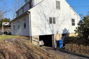 1098 Sunny Slope Dr, Mountainside, NJ 07092 - Photo 2