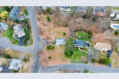 1098 Sunny Slope Dr, Mountainside, NJ 07092 - Photo 18