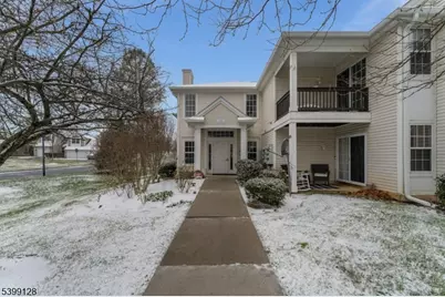 52 Overlook Dr, Lopatcong Township, NJ 08886 - Photo 1