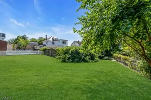 813 N Wood Ave, Linden, NJ 07036 - Photo 10