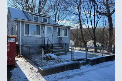 8 Fern Pl, Mount Arlington, NJ 07856 - Photo 1