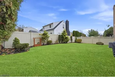 226 Barnert Ave, Totowa, NJ 07512 - Photo 18