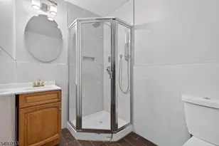 301 South Pkwy, Clifton, NJ 07014 - Photo 12