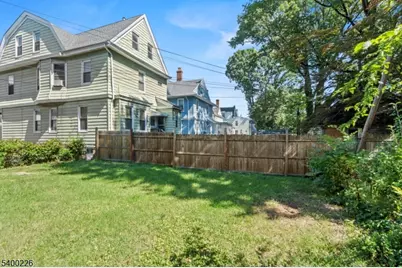 110 Park Ave, East Orange, NJ 07017 - Photo 18