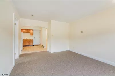 52 Hampton Hse Rd Rt206, Hampton Township, NJ 07860 - Photo 10