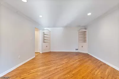 8 Forest Dale Dr, Harding Township, NJ 07960 - Photo 4