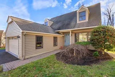 8 Forest Dale Dr, Harding Township, NJ 07960 - Photo 2