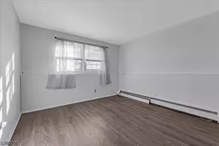 64 Gilbert Ave, Elmwood Park, NJ 07407 - Photo 12