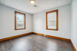 410 E Kinney St, Newark, NJ 07105 - Photo 10