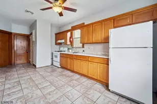 410 E Kinney St, Newark, NJ 07105 - Photo 6