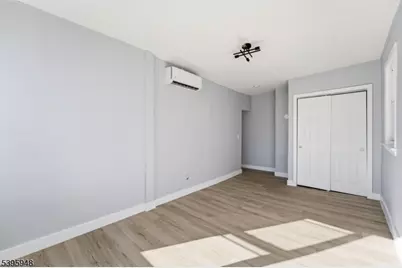 20 Wickham St, Passaic, NJ 07055 - Photo 8