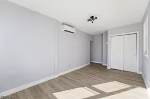 20 Wickham St, Passaic, NJ 07055 - Photo 8