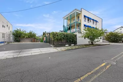 515 Jackson Ave, Elizabeth, NJ 07201 - Photo 2