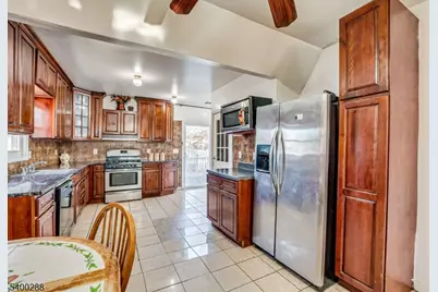 651 W Lincoln Ave, Rahway, NJ 07065 - Photo 10