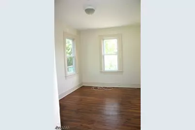 31 Rosedale Ave, Montclair, NJ 07042 - Photo 8