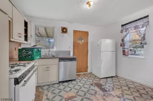 141 Lenox Ave, Irvington, NJ 07111 - Photo 14