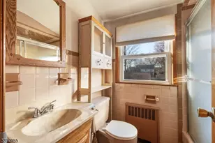 45 Lexington Blvd, Clark Township, NJ 07066 - Photo 14