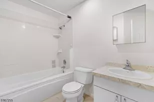 52 Wiley Ct, Parsippany, NJ 07950 - Photo 22