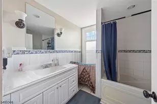 48 Spruce St, Bloomfield, NJ 07003 - Photo 16