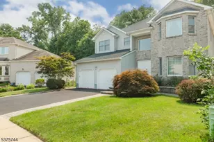 35 Leah Way, Parsippany, NJ 07054 - Photo 2