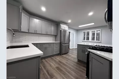 3 Fulper Pl, Clinton Township, NJ 08809 - Photo 2