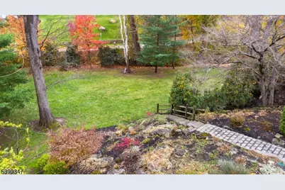 9 Beechtree Ln, Essex Fells, NJ 07021 - Photo 50
