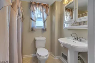 6 Hillside Ave, Cedar Grove, NJ 07009 - Photo 28