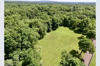 57 Featherbed Ln, Raritan Township, NJ 08822 - Photo 2