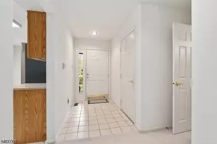 11 Sturbridge Ct, Lambertville, NJ 08530 - Photo 4