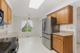 11 Sturbridge Ct, Lambertville, NJ 08530 - Photo 6