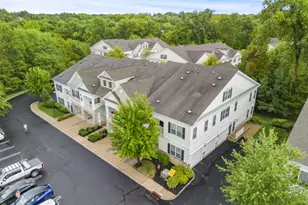 709 Brook Hollow Dr, Hanover Township, NJ 07981 - Photo 1