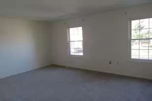 32 Lafayette Ct, North Brunswick Township, NJ 08902 - Photo 24